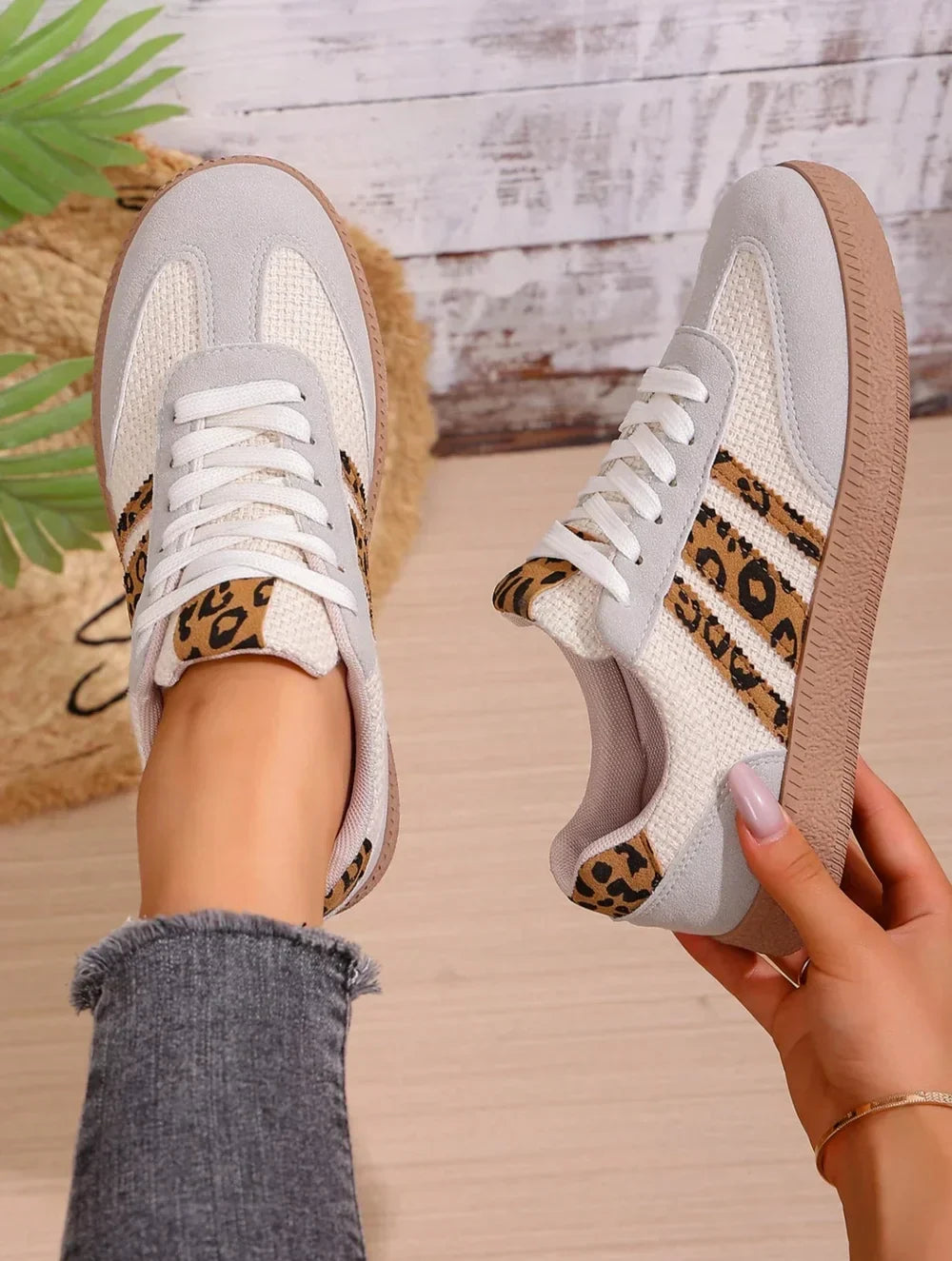 [Limited Edition] Samba Retro Leopard Sneakers
